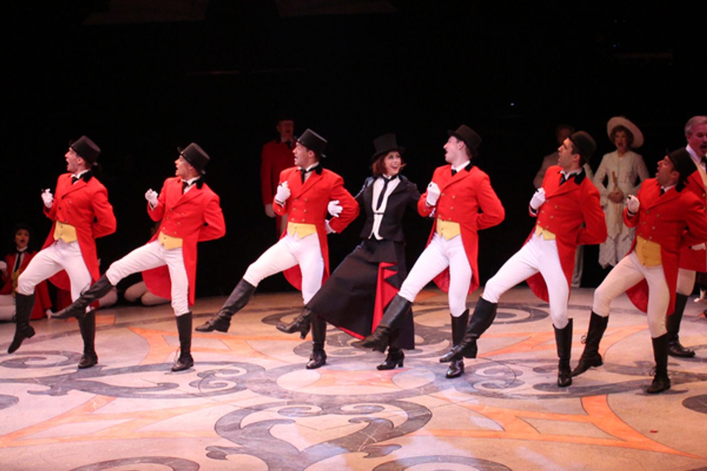 Photo Flash: Paige Davis Stars in MAME at North Shore Music Theatre Photo Flash: Paige Davis Stars in MAME at North Shore Music Theatre Image