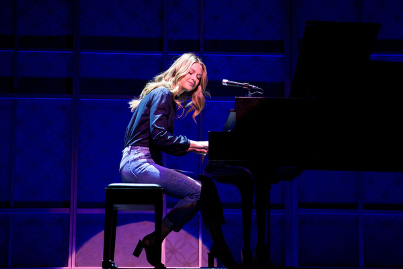 Photo Coverage: Melissa Benoist Gets Ready for Her Broadway Debut in BEAUTIFUL!  Image