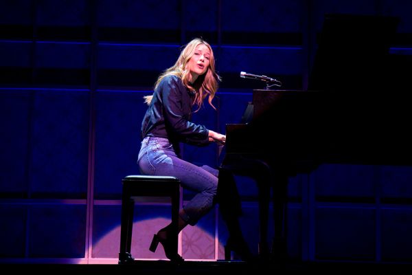 Photo Coverage: Melissa Benoist Gets Ready for Her Broadway Debut in BEAUTIFUL! — photo 3 of 12