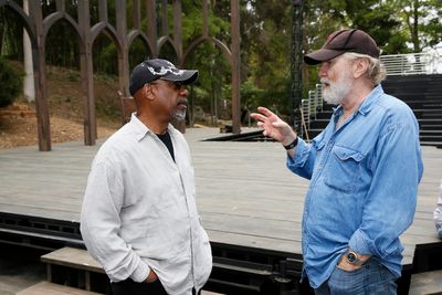 Joe  Morton,  Harry  Groener  Photo