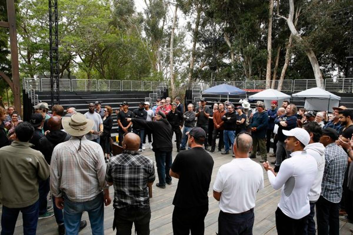 Ben  Donenberg,  Rondi  Reed,  Harry  Groener,  Tom  Hanks,  Hamish  Linklater,  and  the  production  staff, crew,  and  company at 