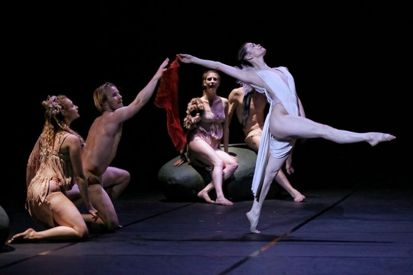 Review: Angelin Preljocaj's Acclaimed Contemporary Ballet SNOW WHITE Mesmerises Sydney Audiences  Image