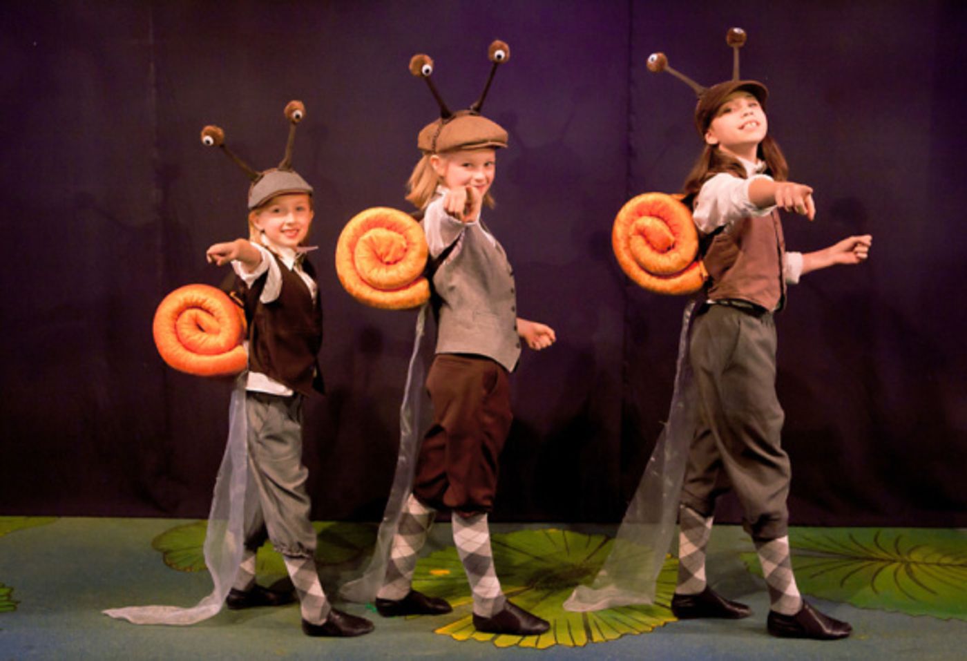 Photo Flash: A YEAR WITH FROG AND TOAD KIDS Opens This Weekend Photo Flash: A YEAR WITH FROG AND TOAD KIDS Opens This Weekend Image