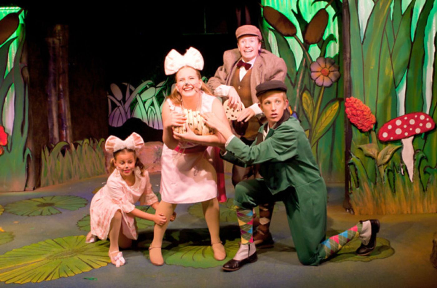 Photo Flash: A YEAR WITH FROG AND TOAD KIDS Opens This Weekend Photo Flash: A YEAR WITH FROG AND TOAD KIDS Opens This Weekend Image