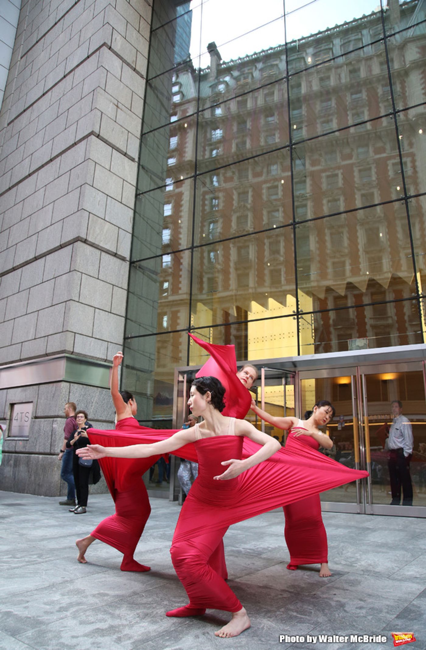 Photo Coverage: The Chashama Gala Honors Tony Bechara  Image