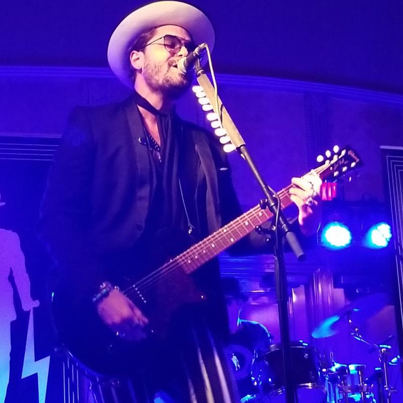 Interview: Dustin Douglas & the Electric Gentlemen Release 'Break it Down'  Image