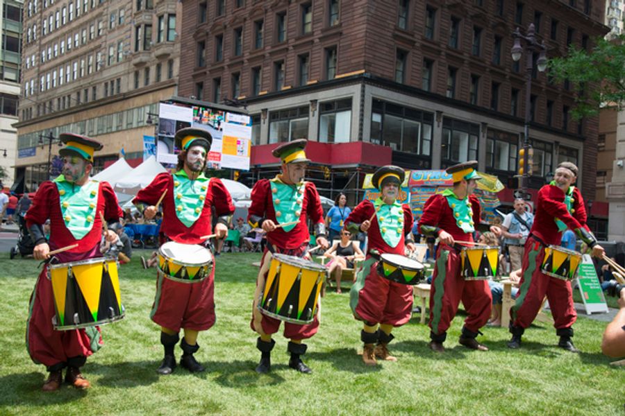 Photo Flash: The Kimmel Center Presents Philadelphia International Festival of the Arts' Street Fair Image