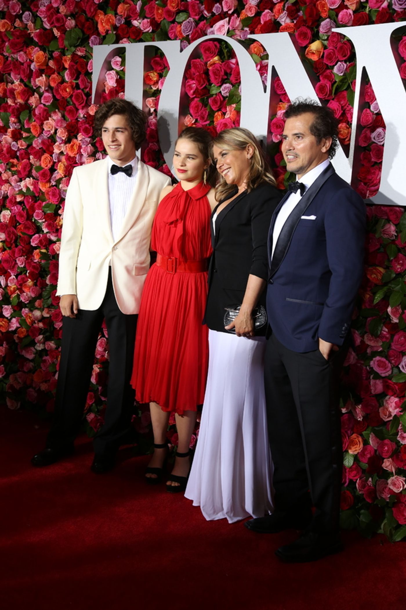 Photo Coverage: Stars Strut the Red Carpet at the 2018 Tony Awards!  Image