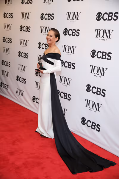 Laurie Metcalf Photo