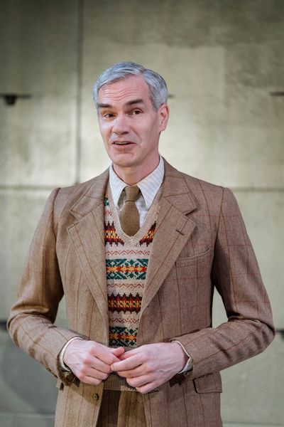 Angus Wright (Gordon Lowther) Photo