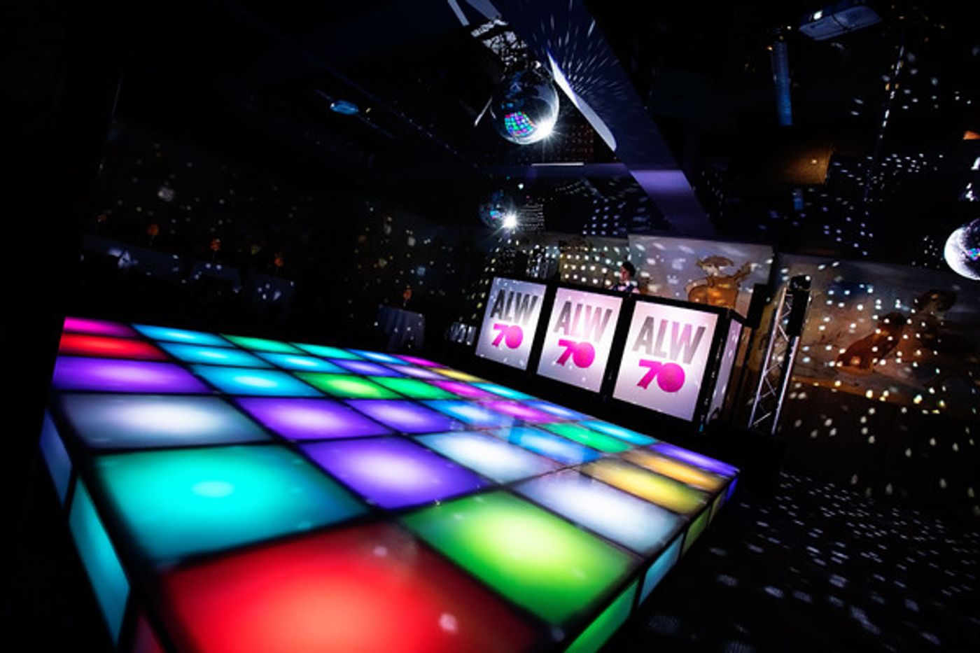 Photo Flash: 10th Annual O&M Tony Awards Party at the Carlyle Hotel  Image