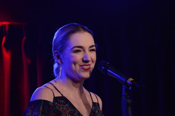 Scarlett Walker Photo