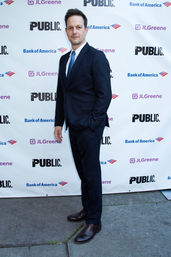 Josh Charles Photo