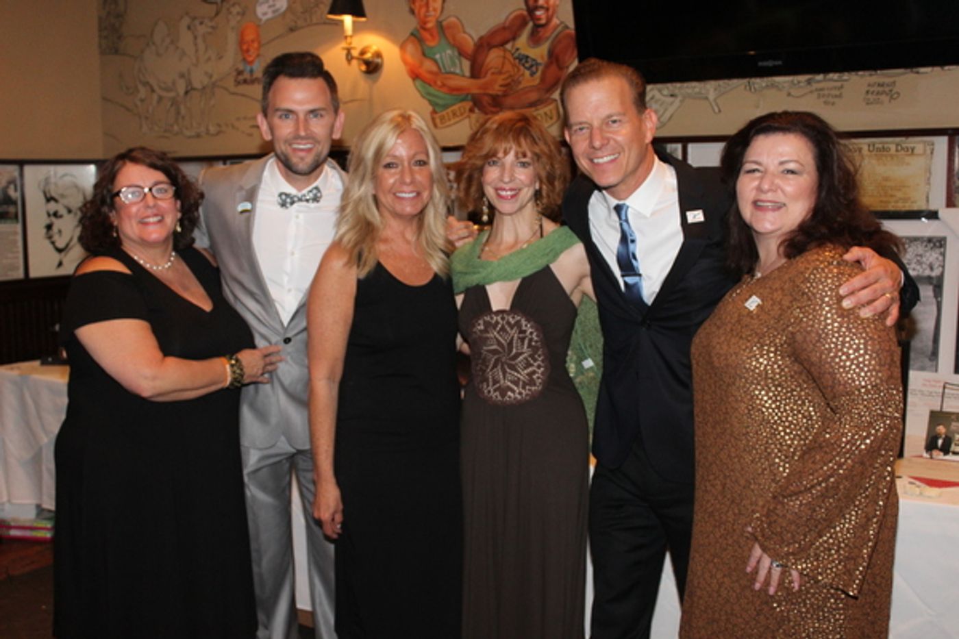 Photo Coverage: Christian Hoff and Friends Celebrate Tony Night at the Palm!  Image