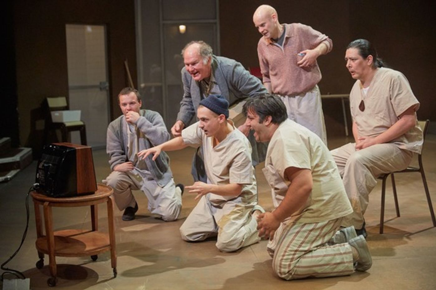 Photo Flash: First Look at ONE FLEW OVER THE CUCKOO'S NEST Sheffield Crucible  Image
