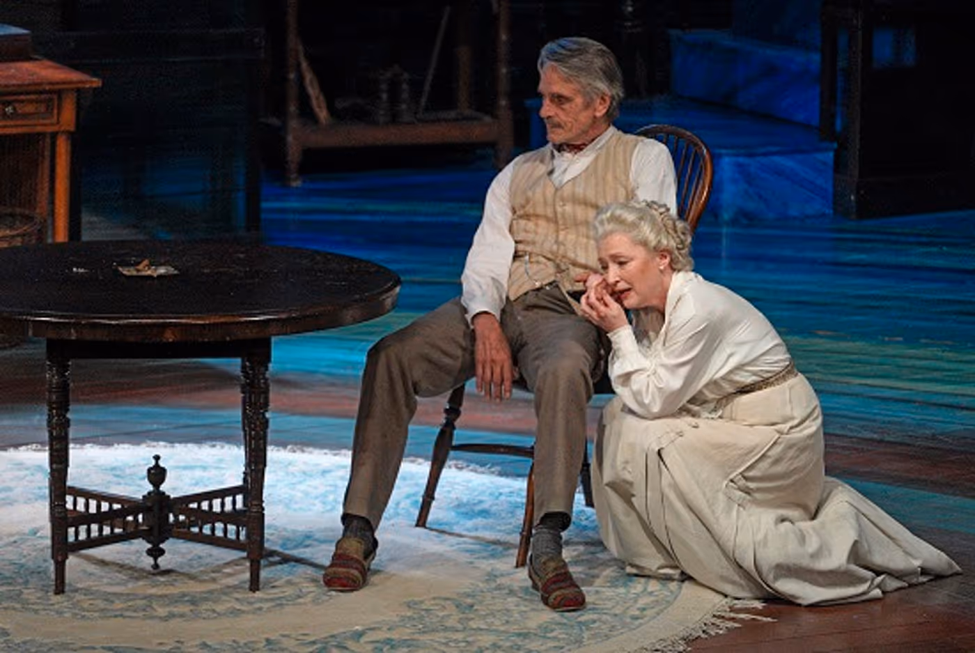 Review: LONG DAY'S JOURNEY INTO NIGHT - The Tragedy of a Family's Downward Spiral  Image