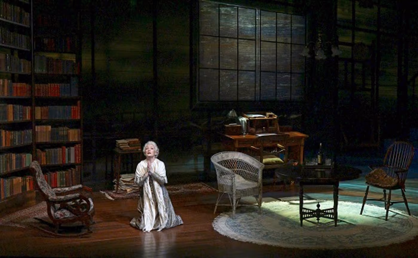 Review: LONG DAY'S JOURNEY INTO NIGHT - The Tragedy of a Family's Downward Spiral  Image