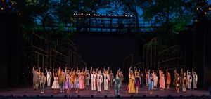 Maggie Lakis, Rob McClure, JRB Ensemble-4064 @ BroadwayWorld Maggie Lakis, Rob McClure, JRB Ensemble-4064 Photo