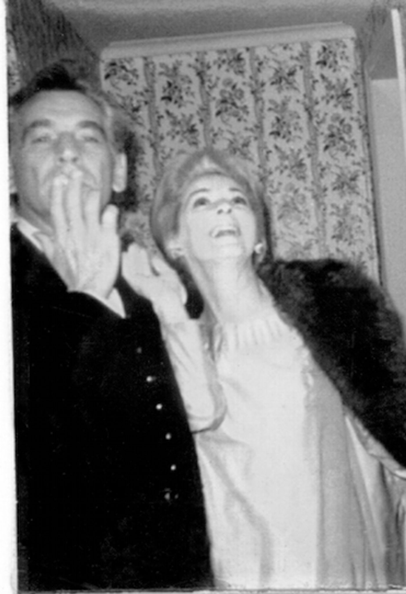 BWW Book Review: 'Famous Father Girl': Window into a Legend  Image