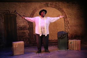 Akin Babatunde @ BroadwayWorld Akin Babatunde Photo