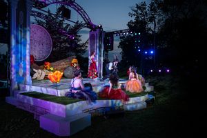 Winsome Brown, Graham Stevens, Leo Bevilacqua, Anne Whitaker, Rachael Schefrin, Andrew Mount @ BroadwayWorld Winsome Brown, Graham Stevens, Leo Bevilacqua, Anne Whitaker, Rachael Schefr Photo