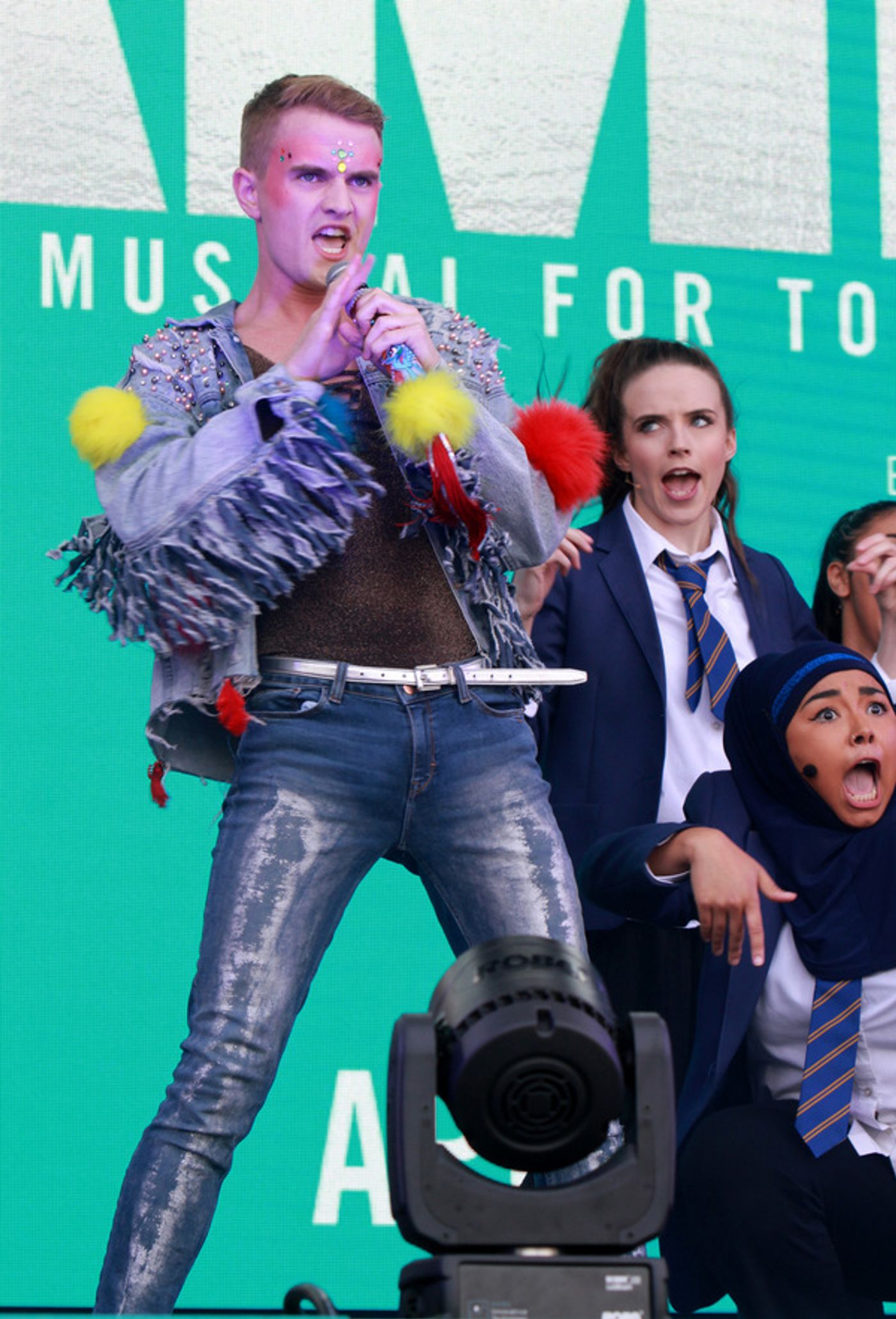 Photo Flash: The West End's Best Come Out For West End Live - JAMIE, WICKED, MOTOWN, KINKY BOOTS, and MATILDA  Image