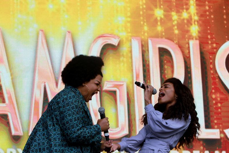 Photo Flash: The West End's Best Come Out For West End Live - DREAMGIRLS, MAMMA MIA!, CHICAGO, THRILLER LIVE — photo 3 of 55