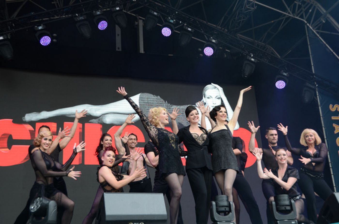 Photo Flash: The West End's Best Come Out For West End Live - DREAMGIRLS, MAMMA MIA!, CHICAGO, THRILLER LIVE  Image