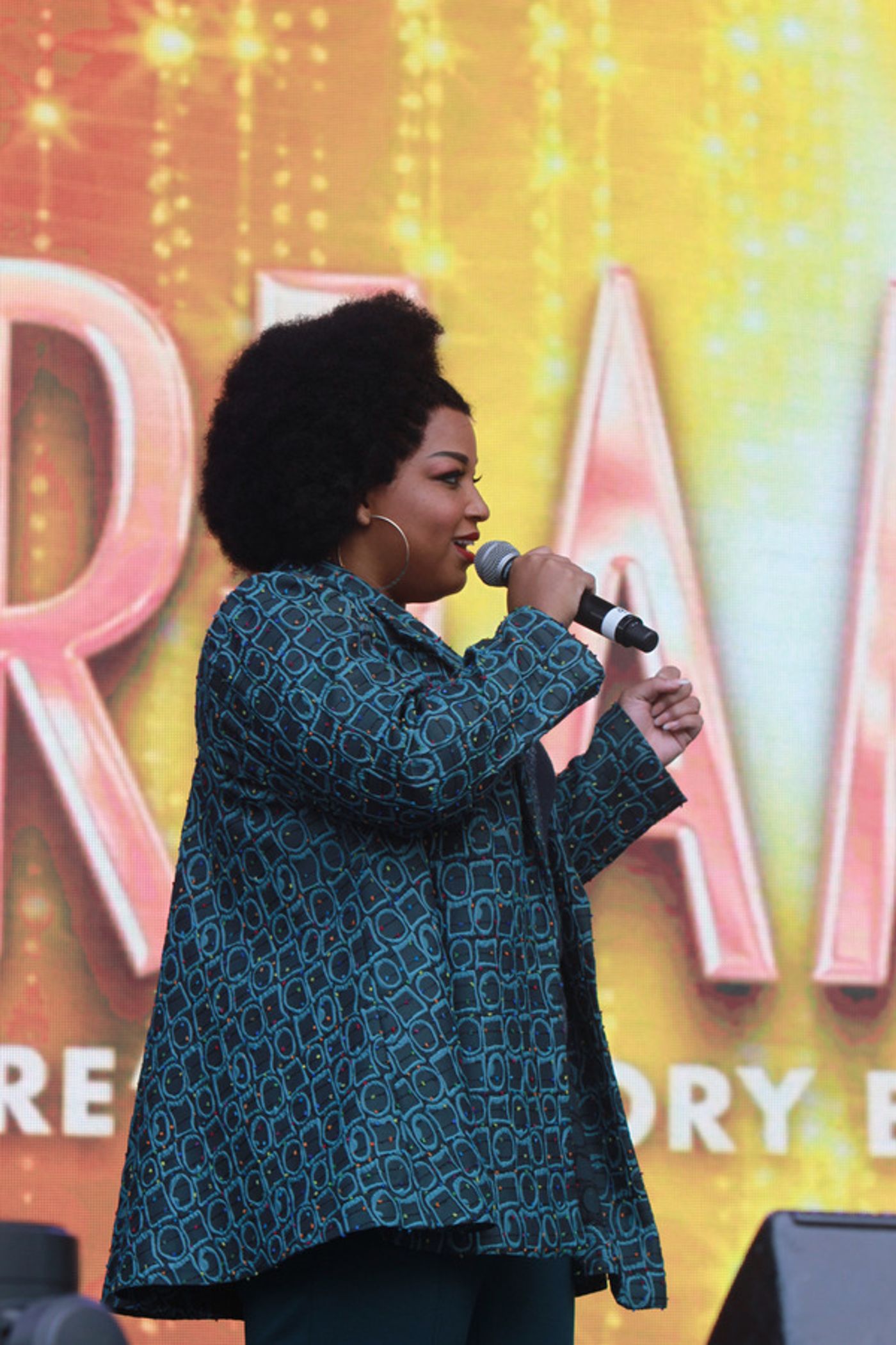 Photo Flash: The West End's Best Come Out For West End Live - DREAMGIRLS, MAMMA MIA!, CHICAGO, THRILLER LIVE  Image