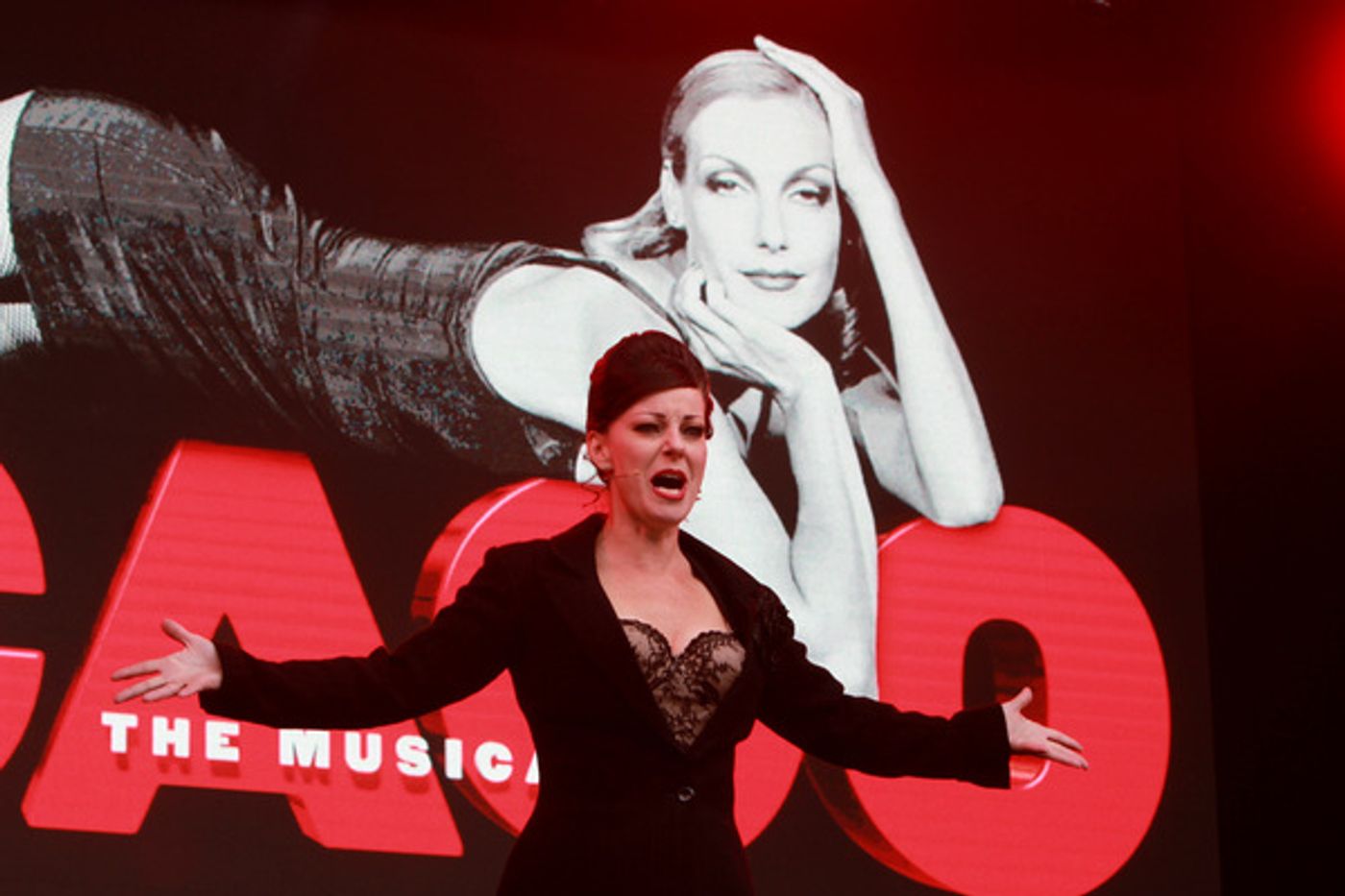 Photo Flash: The West End's Best Come Out For West End Live - DREAMGIRLS, MAMMA MIA!, CHICAGO, THRILLER LIVE  Image