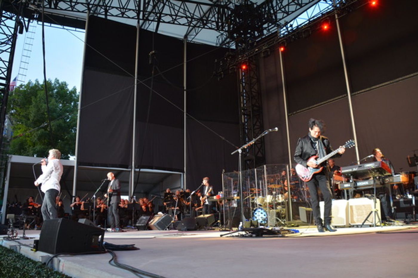 Photo Coverage: ROGER DALTREY AND THE NO PLAN B BAND Play Forest Hills with The New York Pops Photo Coverage: ROGER DALTREY AND THE NO PLAN B BAND Play Forest Hills with The New York Pops Image