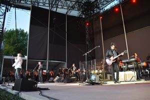 Roger Daltrey, The No Plan B Band and The New York Pops @ BroadwayWorld Roger Daltrey, The No Plan B Band and The New York Pops Photo