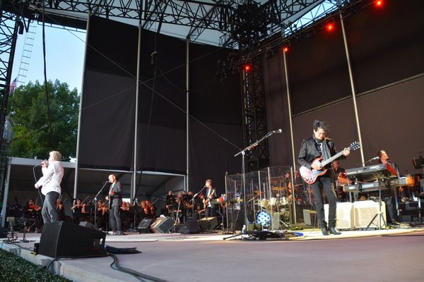 Roger Daltrey, The No Plan B Band and The New York Pops Photo