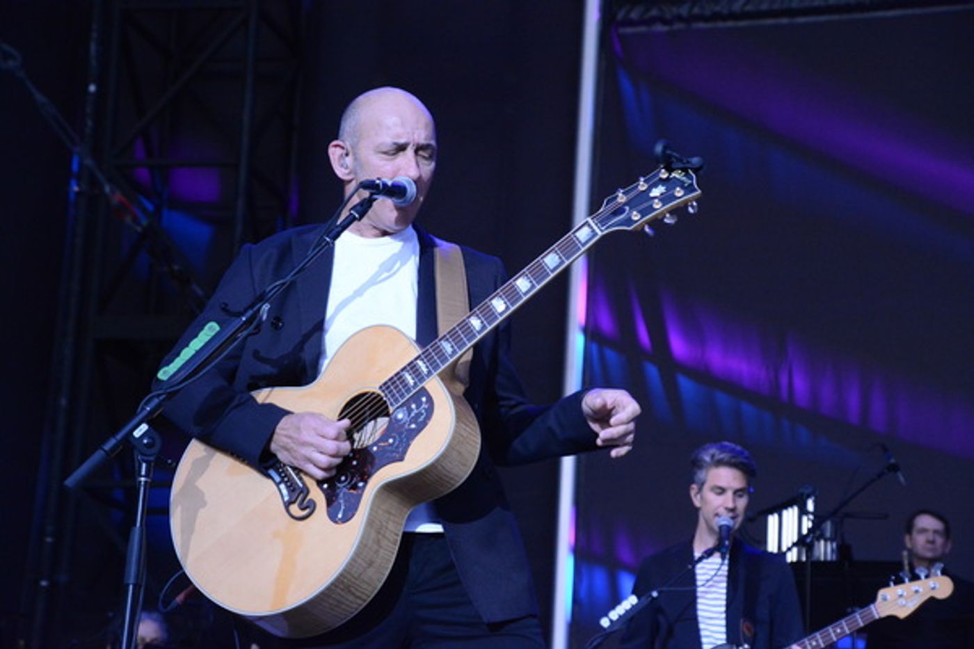 Photo Coverage: ROGER DALTREY AND THE NO PLAN B BAND Play Forest Hills with The New York Pops Photo Coverage: ROGER DALTREY AND THE NO PLAN B BAND Play Forest Hills with The New York Pops Image