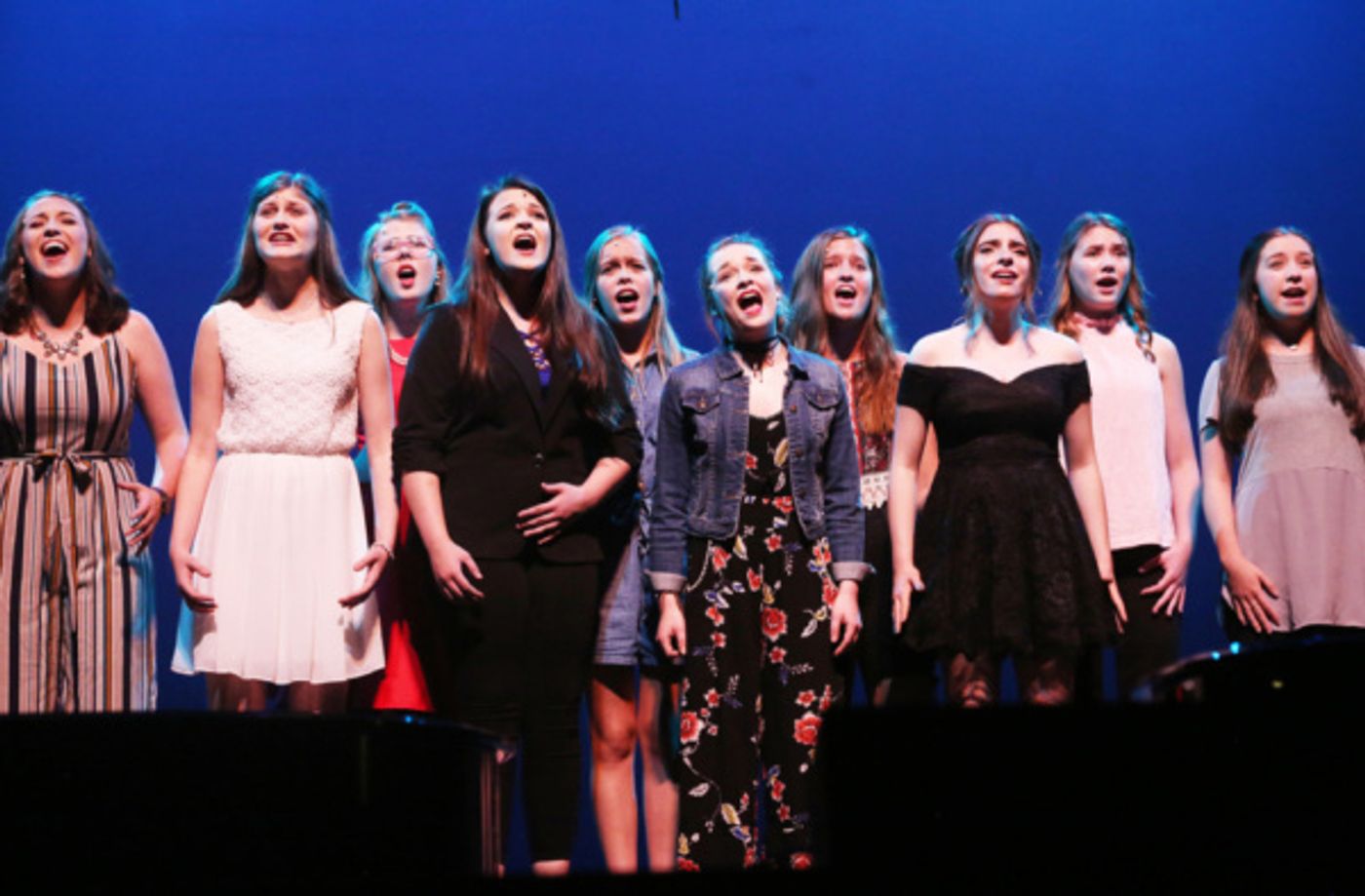 Photo Flash: Kristin Chenoweth Joins Students for The 2nd Annual Kristi Awards  Image