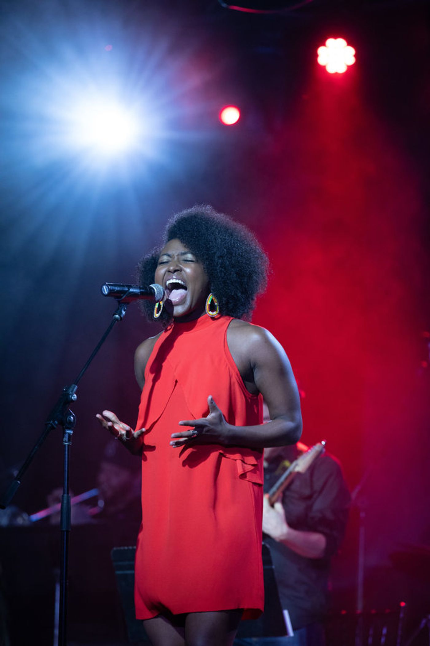 Photo Flash: Adam Kaplan, Ben Fankhauser, and More Sing Kelly Clarkson at Highline Ballroom  Image