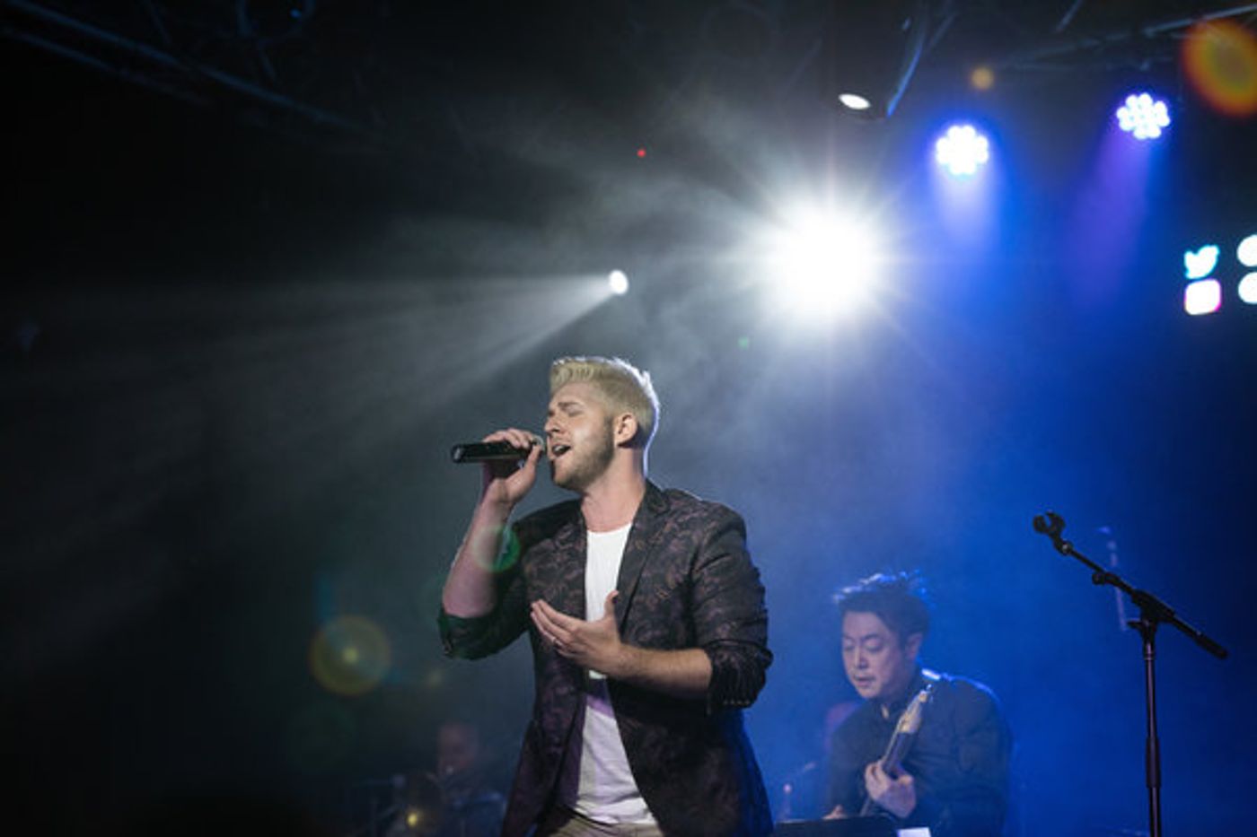 Photo Flash: Adam Kaplan, Ben Fankhauser, and More Sing Kelly Clarkson at Highline Ballroom  Image