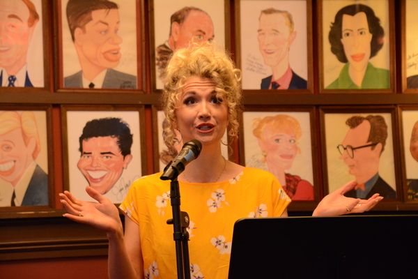 Scarlett Strallen Photo