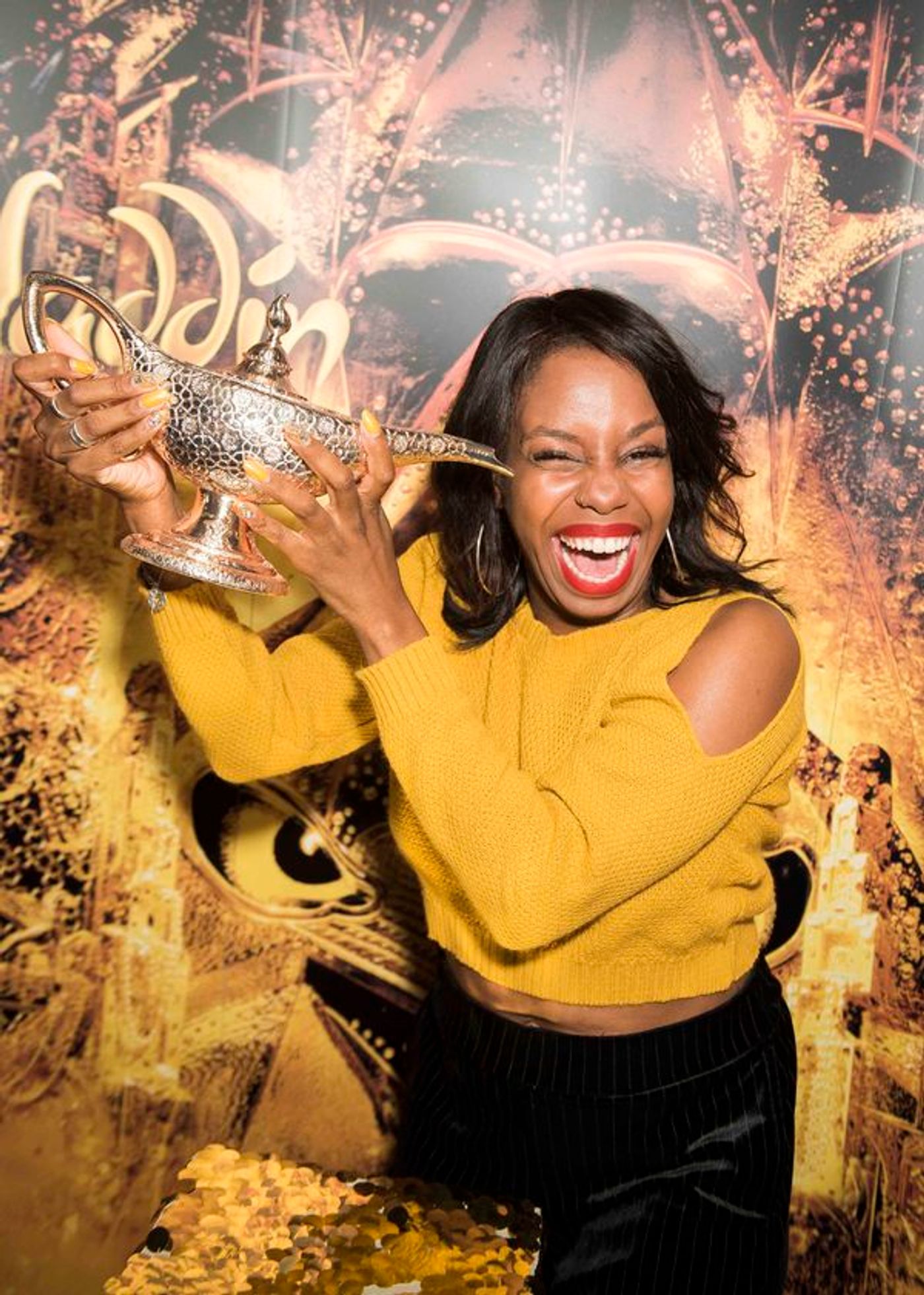 Photo Flash: ALADDIN Celebrates Two Years on the West End  Image