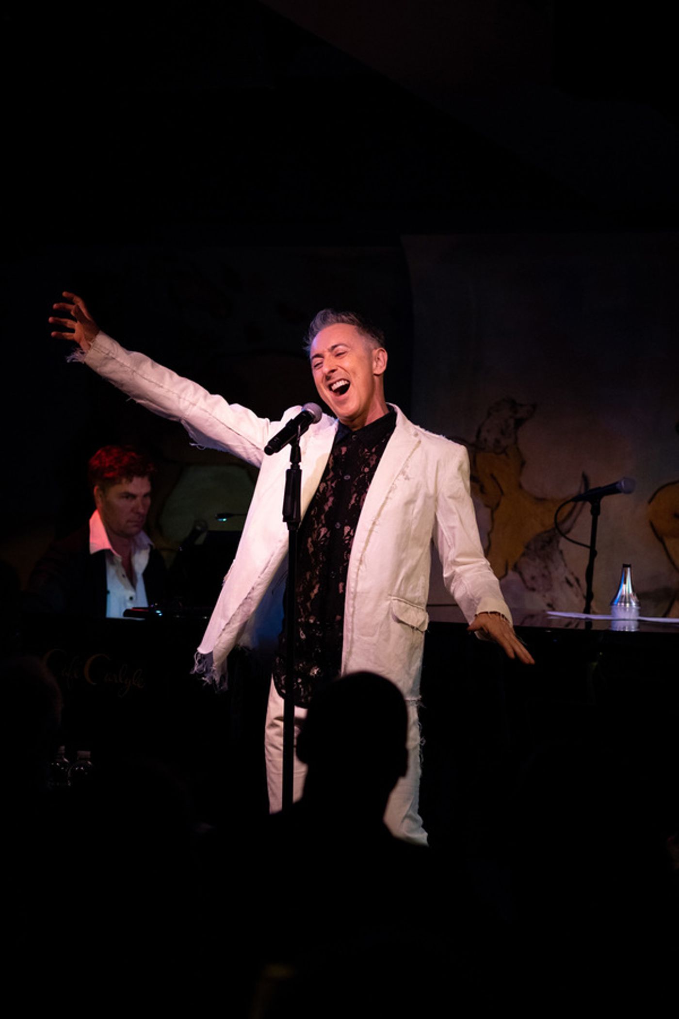 Photo Flash: Alan Cumming Returns to the Legendary Cafe Carlyle!  Image