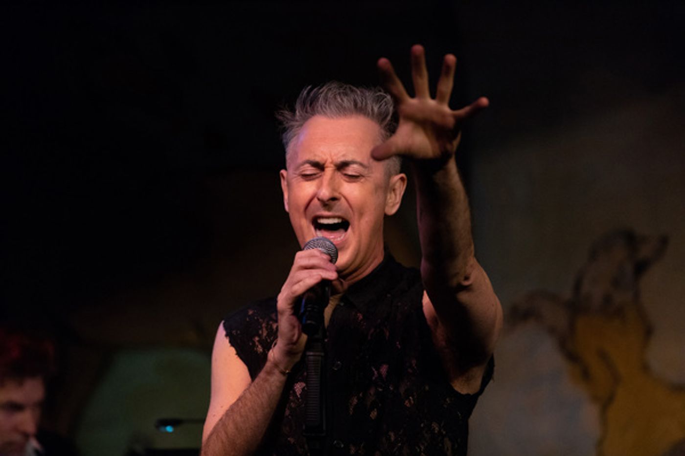 Photo Flash: Alan Cumming Returns to the Legendary Cafe Carlyle!  Image