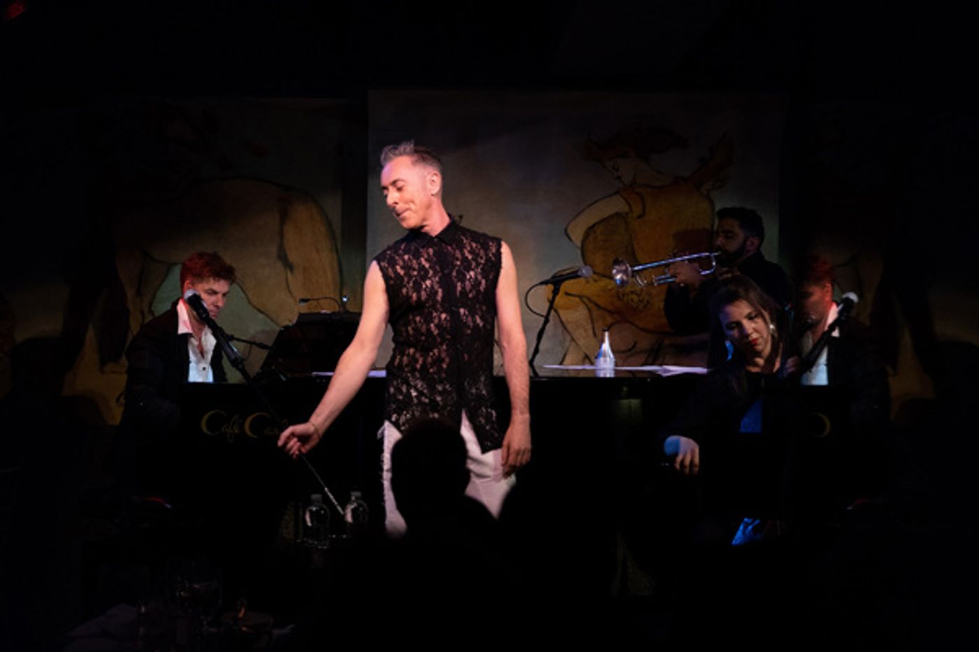 Photo Flash: Alan Cumming Returns to the Legendary Cafe Carlyle!  Image