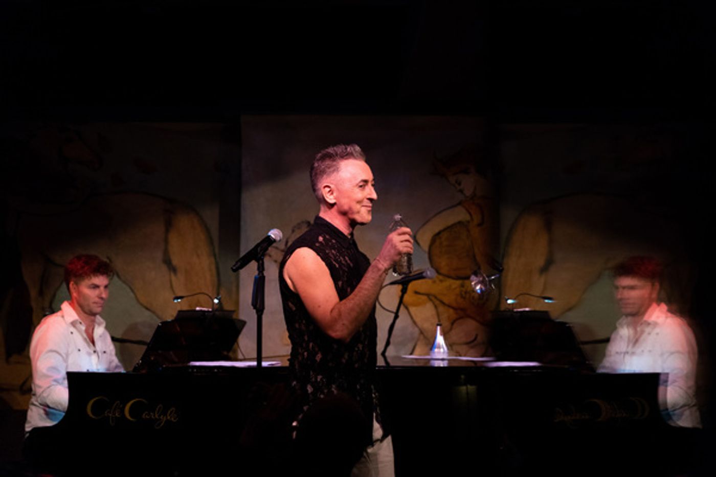 Photo Flash: Alan Cumming Returns to the Legendary Cafe Carlyle!  Image