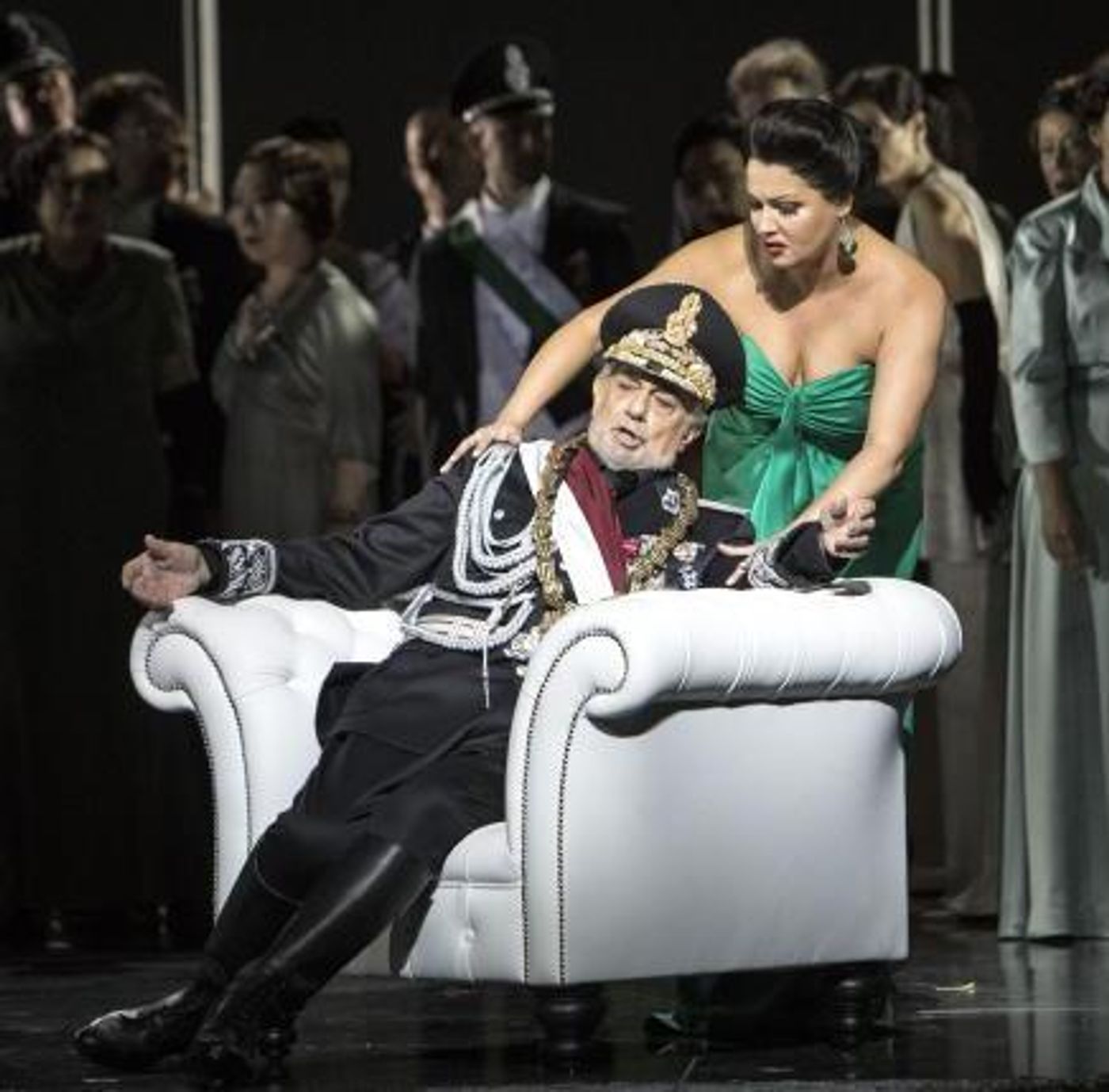 Review: MACBETH at STAATSOPER UNTER DEN LINDEN - Superstars Netrebko and Domingo miscast in a glittering new production of Verdi's MACBETH  Image