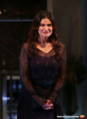 Idina Menzel  Photo