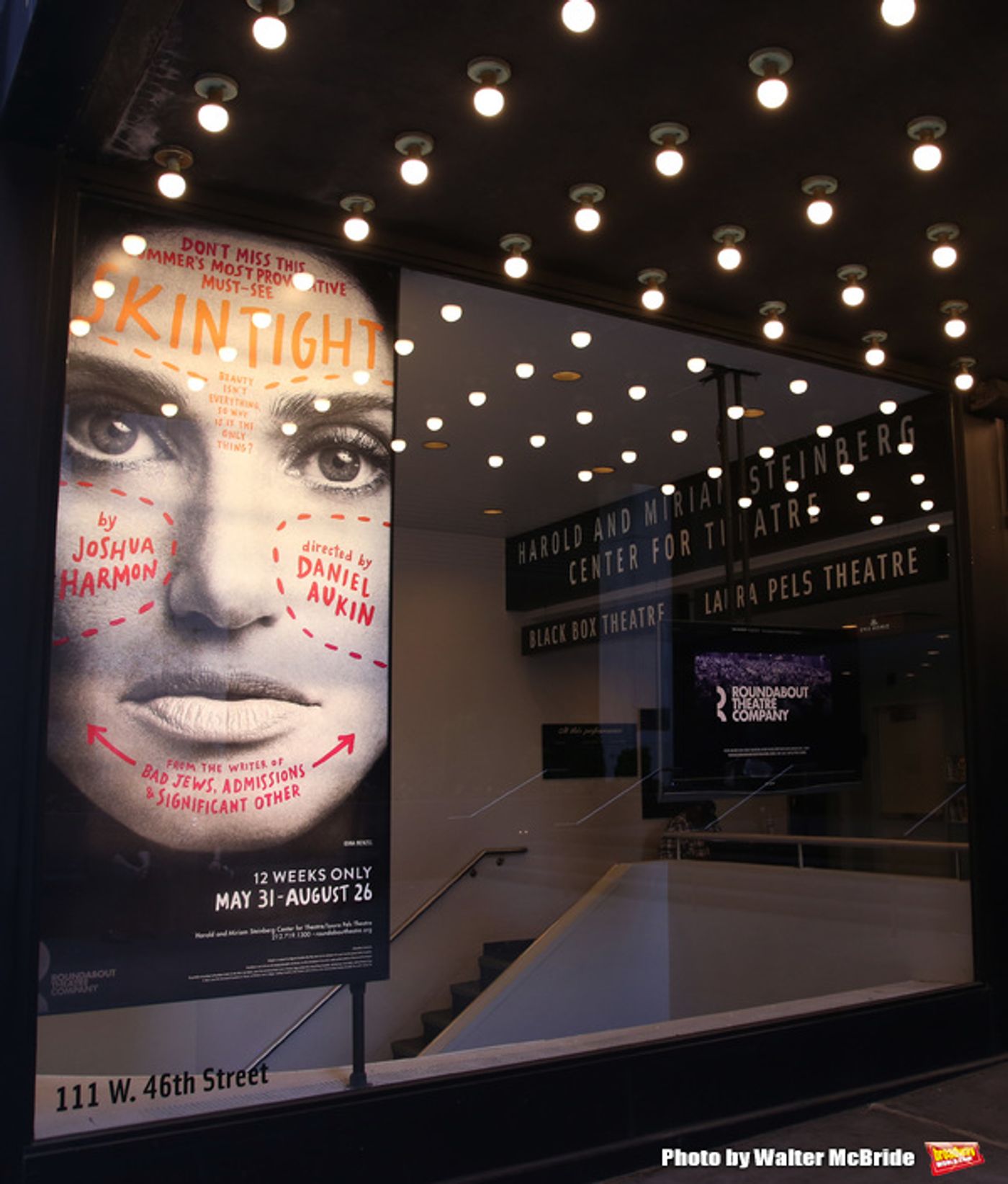 Photo Coverage: The Cast of SKINTIGHT, Starring Idina Menzel, Takes Their Opening Night Bows  Image