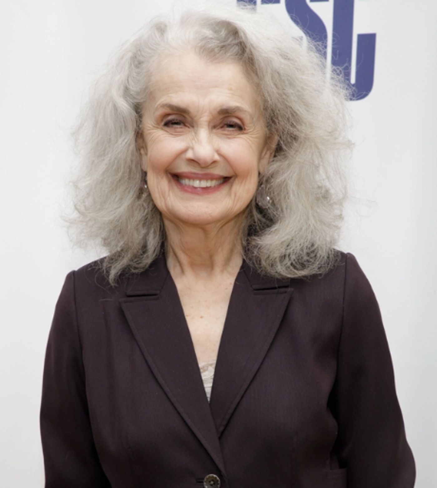 Brief 6/25: Tenth Annual Jimmy Awards, LOG CABIN Opens, and More! Brief 6/25: Tenth Annual Jimmy Awards, LOG CABIN Opens, and More! Image