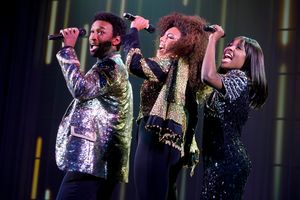 Donald Webber Jr. as BeBe Winans, Liisi LaFontaine as Whitney Houston, and Loren Lott as CeCe Winans in BORN FOR THIS – A NEW MUSICAL @ BroadwayWorld Donald Webber Jr. as BeBe Winans, Liisi LaFontaine as Whitney Houston, and Loren Lott Photo