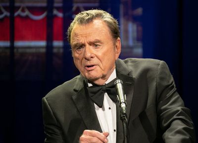 Harris Yulin  Photo