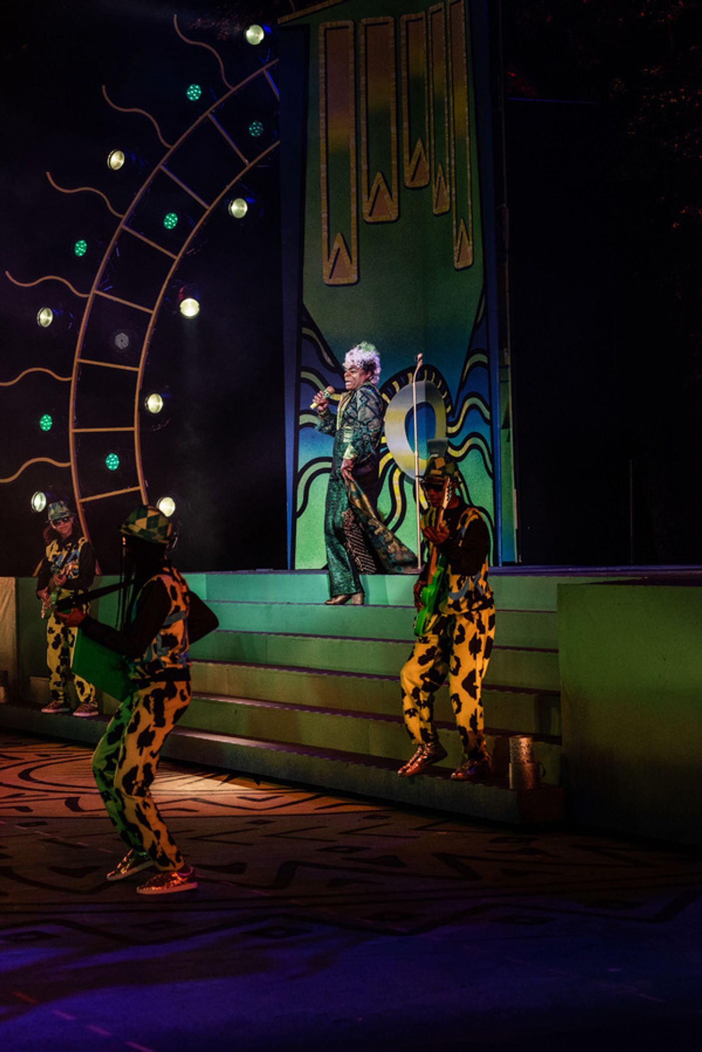 Photo Flash: Go Backstage With the Cast of The Muny's THE WIZ  Image